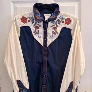 Ariat navy/cream pearl snap western top Large